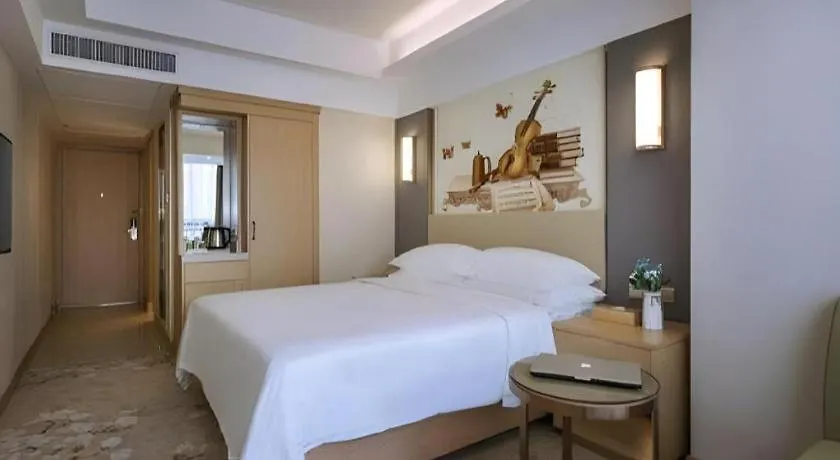 Vienna Hotel Zhengzhou East High-Speed Railway Station