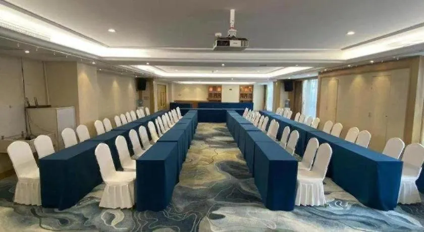 ***  Vienna Hotel Zhengzhou East High-Speed Railway Station China