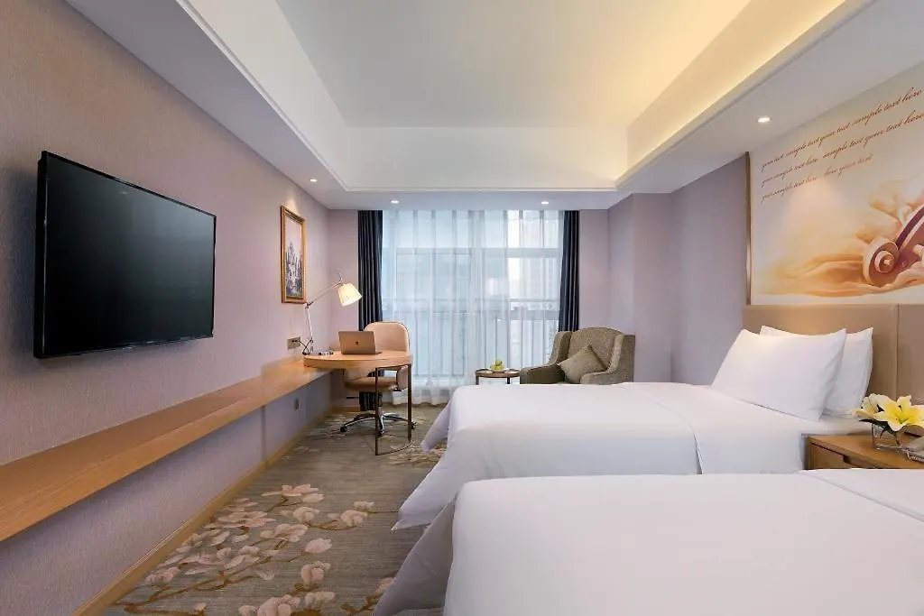 Vienna Hotel Zhengzhou East High-Speed Railway Station 3*,  China
