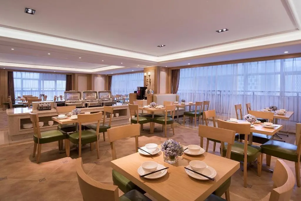 ***  Vienna Hotel Zhengzhou East High-Speed Railway Station China